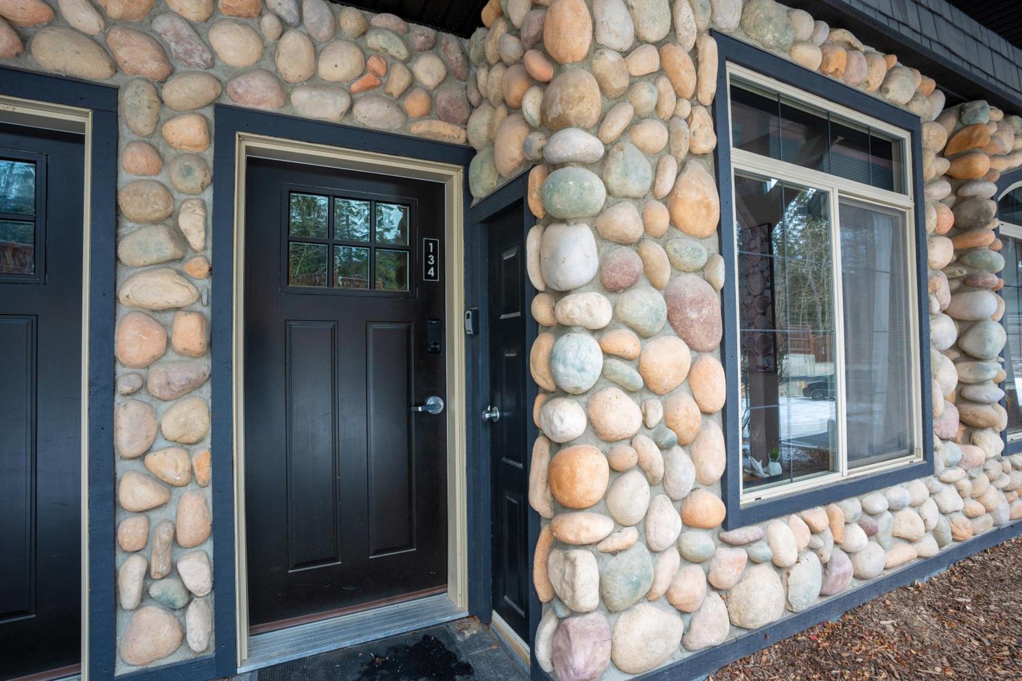 Grotto Canyon Chalet 캔모어 외부 사진